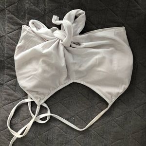 Kortni Jeane top EUC. Size small tied up